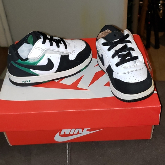 Baby LeBrons and Baby Nike prestige II - Picture 3 of 5